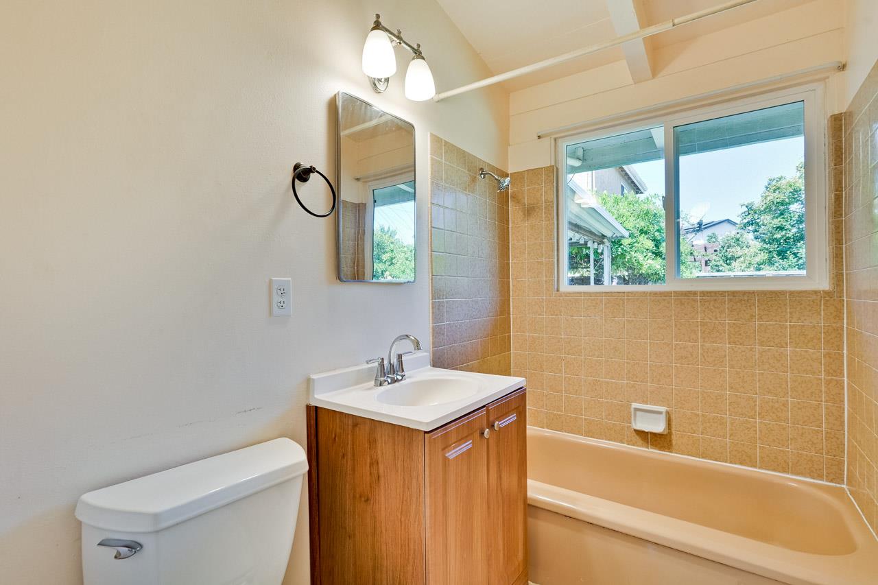 Detail Gallery Image 23 of 25 For 18761 Hanna Dr, Cupertino,  CA 95014 - 3 Beds | 2 Baths