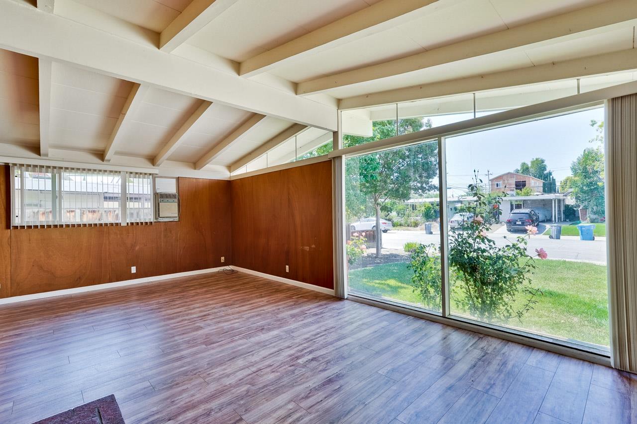 Detail Gallery Image 9 of 25 For 18761 Hanna Dr, Cupertino,  CA 95014 - 3 Beds | 2 Baths