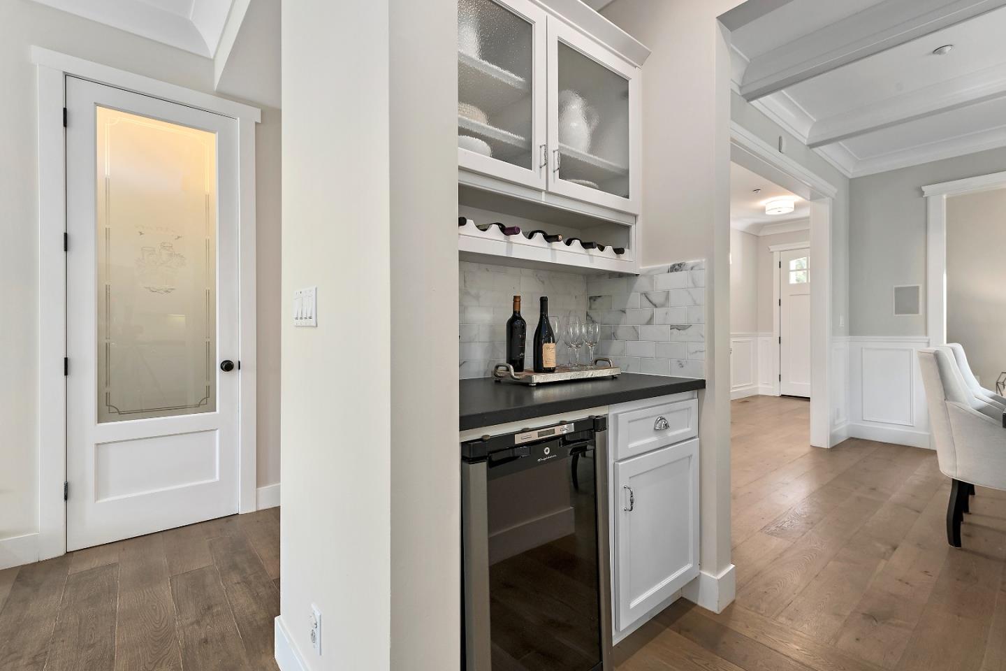 Detail Gallery Image 15 of 41 For 1260 Sherman Ave, Menlo Park,  CA 94025 - 4 Beds | 4 Baths