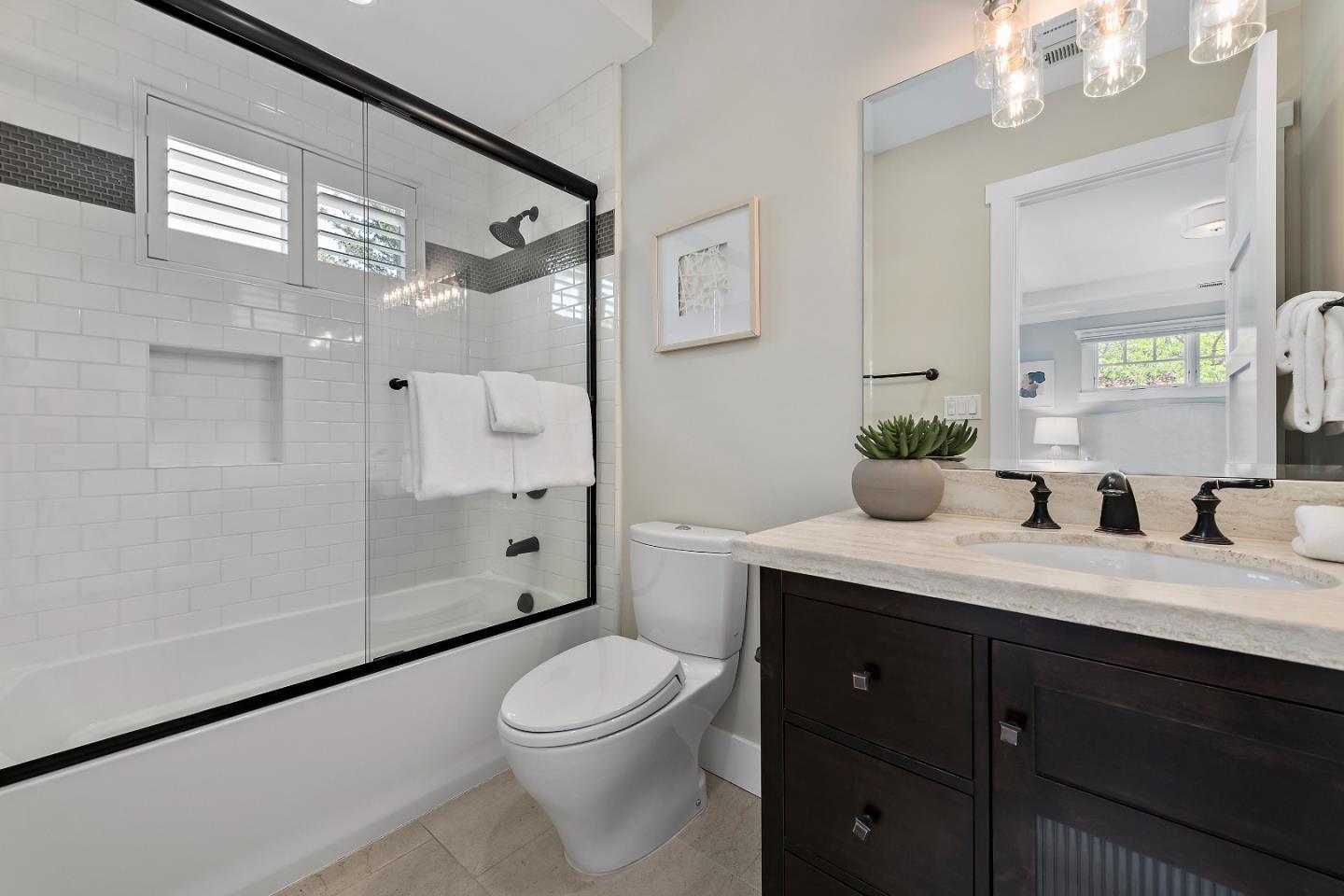 Detail Gallery Image 27 of 41 For 1260 Sherman Ave, Menlo Park,  CA 94025 - 4 Beds | 4 Baths