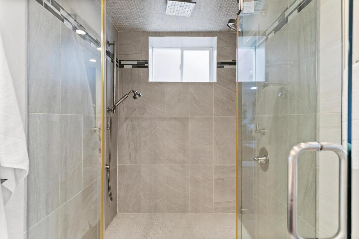 Detail Gallery Image 28 of 47 For 1735 Terrace Dr, Belmont,  CA 94002 - 5 Beds | 4 Baths
