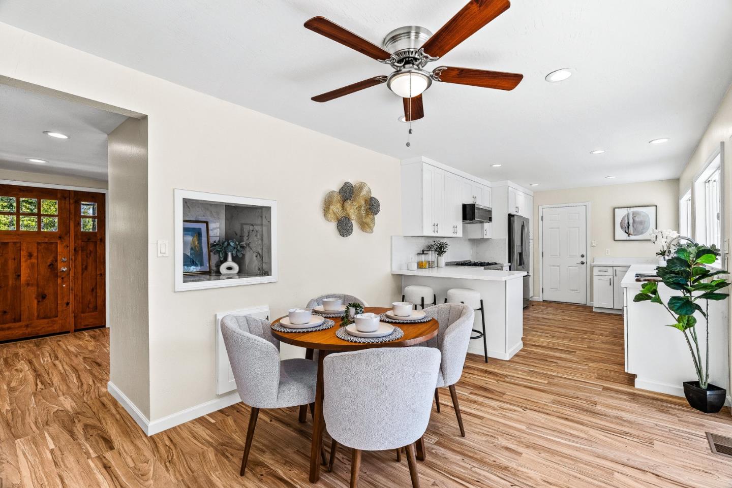 Detail Gallery Image 10 of 50 For 14510 Blossom Hill Rd, Los Gatos,  CA 95032 - 4 Beds | 2/1 Baths