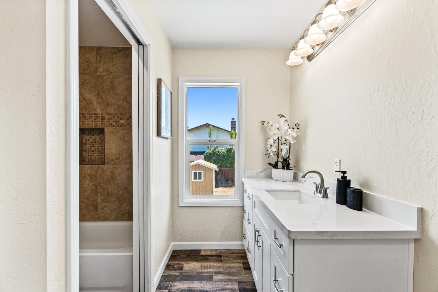 Detail Gallery Image 19 of 50 For 14510 Blossom Hill Rd, Los Gatos,  CA 95032 - 4 Beds | 2/1 Baths