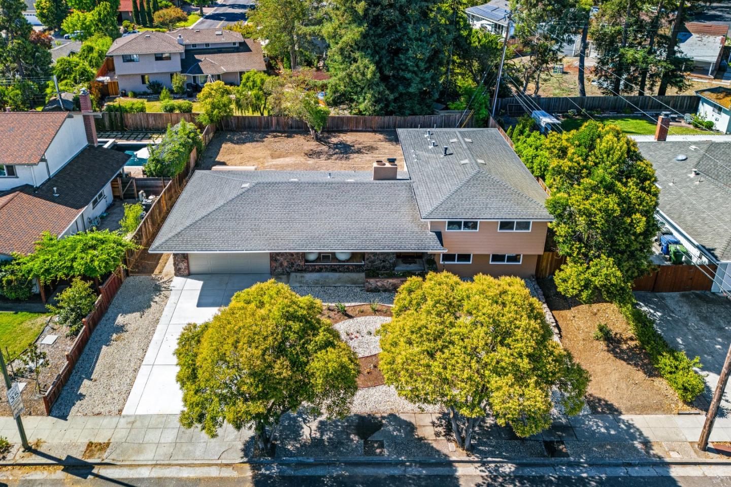 Detail Gallery Image 32 of 50 For 14510 Blossom Hill Rd, Los Gatos,  CA 95032 - 4 Beds | 2/1 Baths