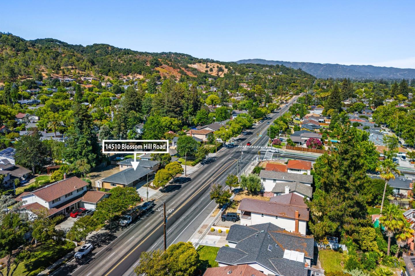 Detail Gallery Image 39 of 50 For 14510 Blossom Hill Rd, Los Gatos,  CA 95032 - 4 Beds | 2/1 Baths