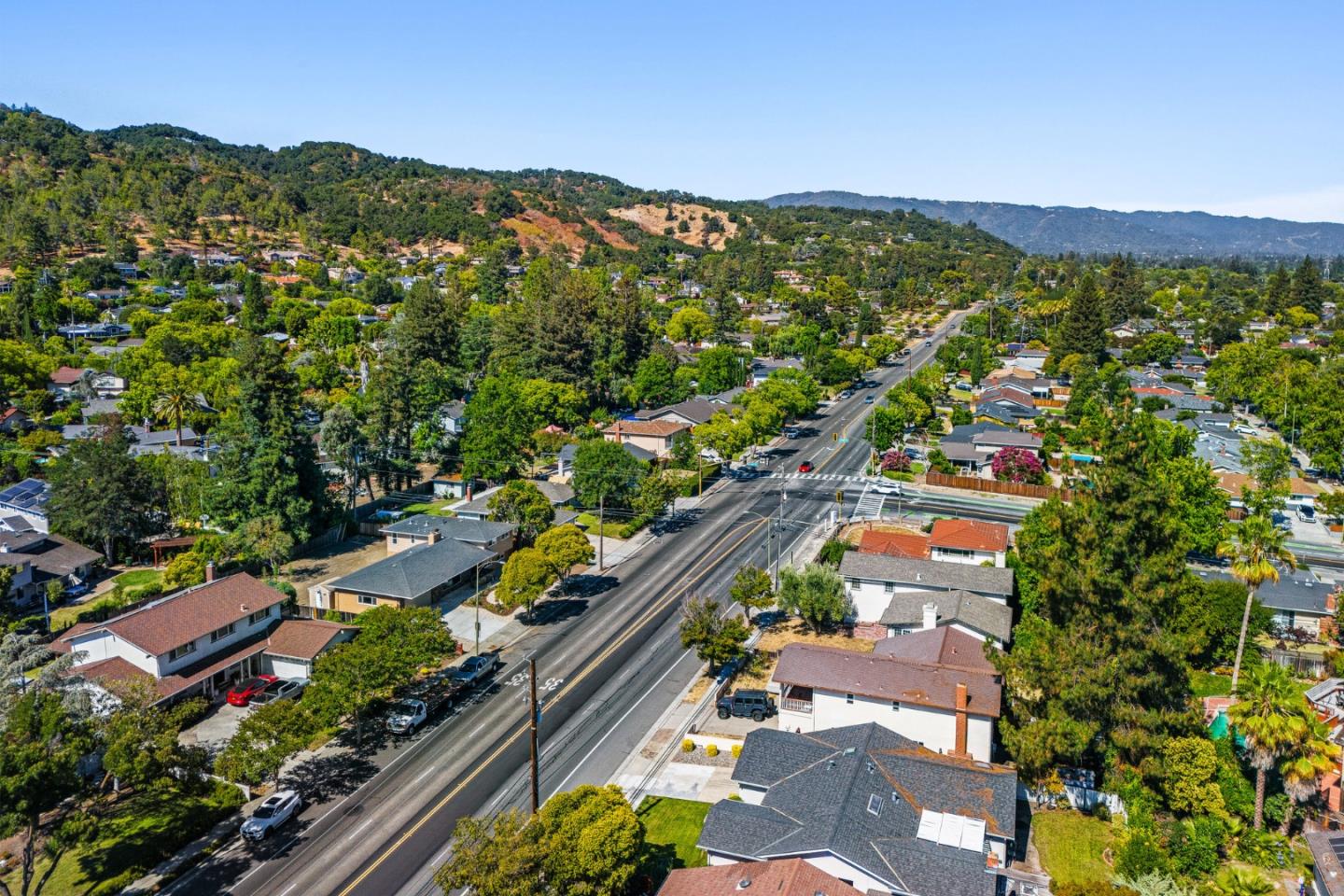 Detail Gallery Image 42 of 50 For 14510 Blossom Hill Rd, Los Gatos,  CA 95032 - 4 Beds | 2/1 Baths