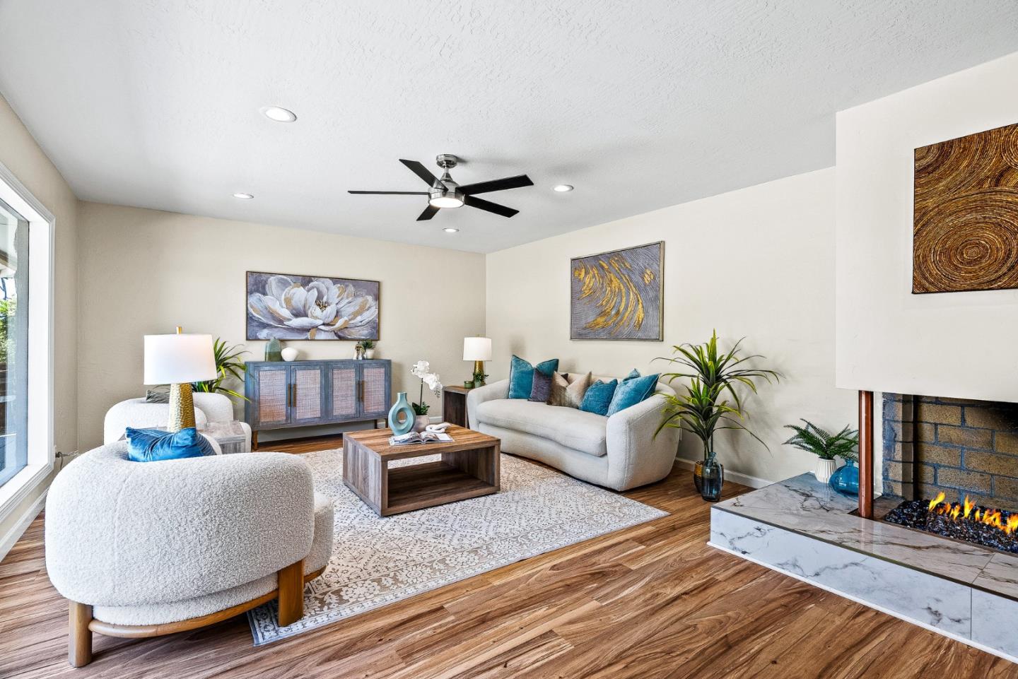 Detail Gallery Image 5 of 50 For 14510 Blossom Hill Rd, Los Gatos,  CA 95032 - 4 Beds | 2/1 Baths