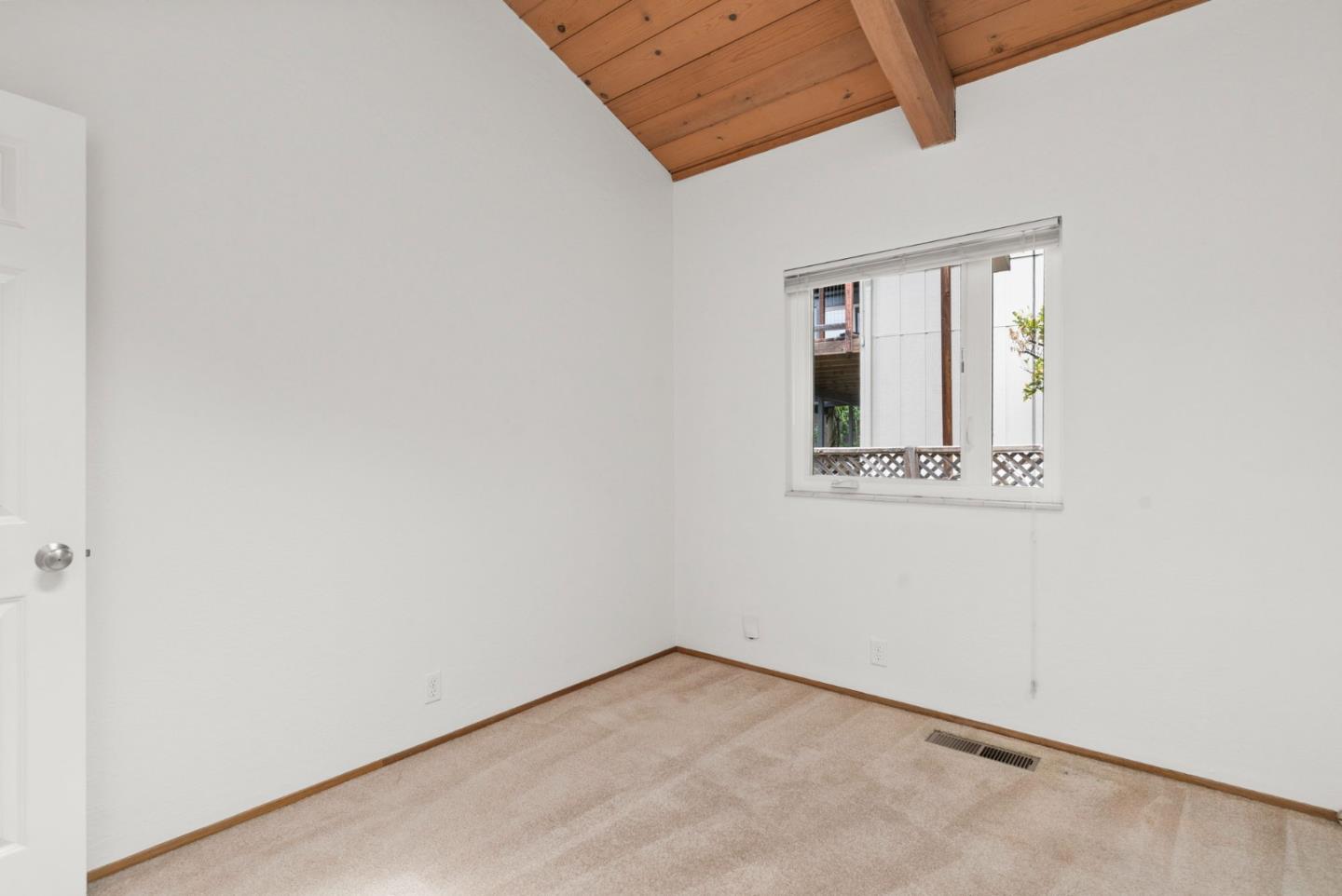 Detail Gallery Image 20 of 40 For 254 Aptos Beach Dr, Aptos,  CA 95003 - 3 Beds | 2/1 Baths