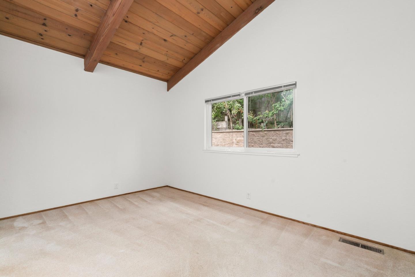 Detail Gallery Image 21 of 40 For 254 Aptos Beach Dr, Aptos,  CA 95003 - 3 Beds | 2/1 Baths