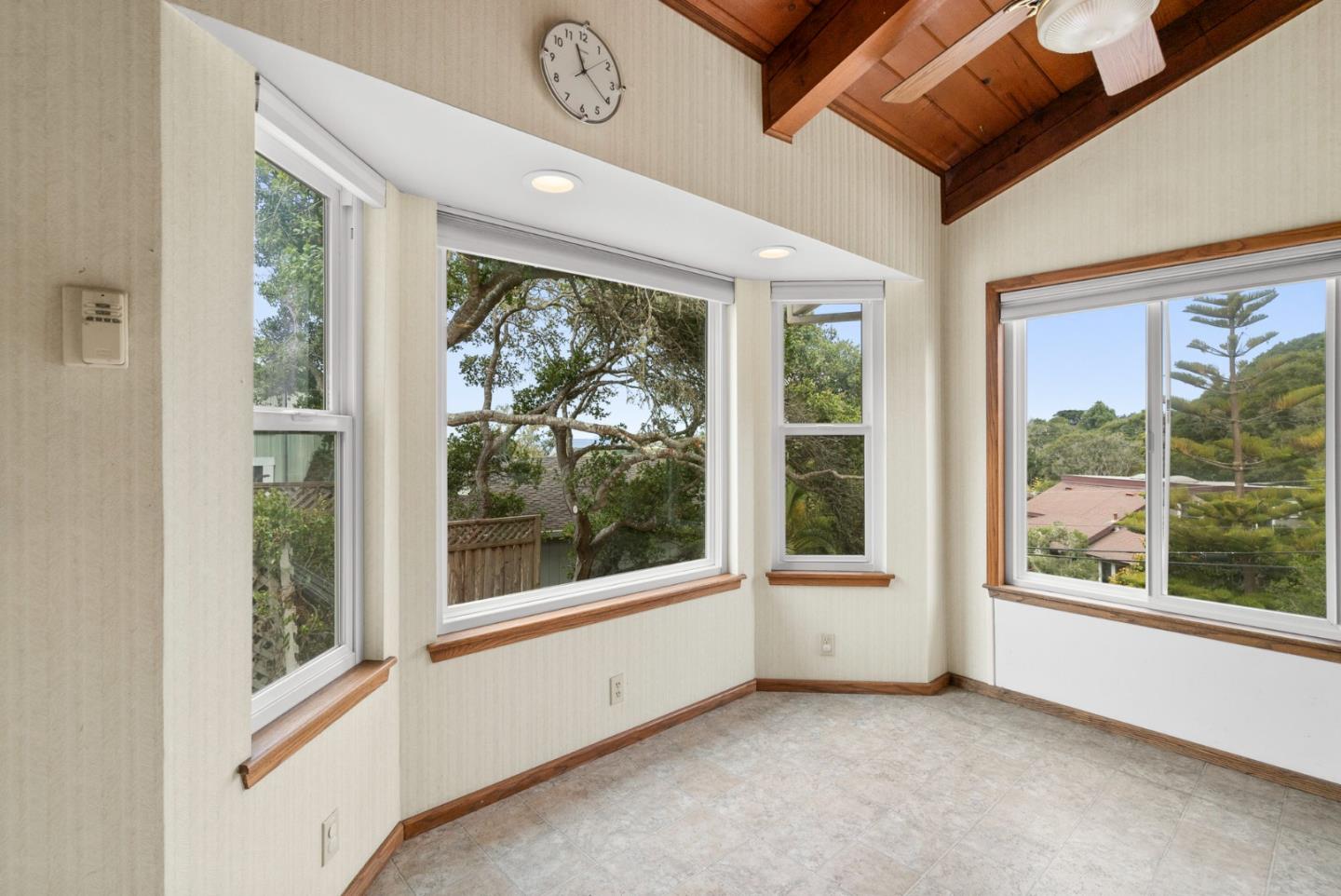 Detail Gallery Image 8 of 40 For 254 Aptos Beach Dr, Aptos,  CA 95003 - 3 Beds | 2/1 Baths