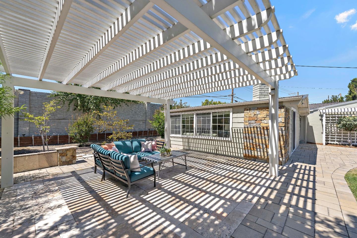 Detail Gallery Image 25 of 44 For 986 Maryann Dr, Santa Clara,  CA 95050 - 3 Beds | 1 Baths