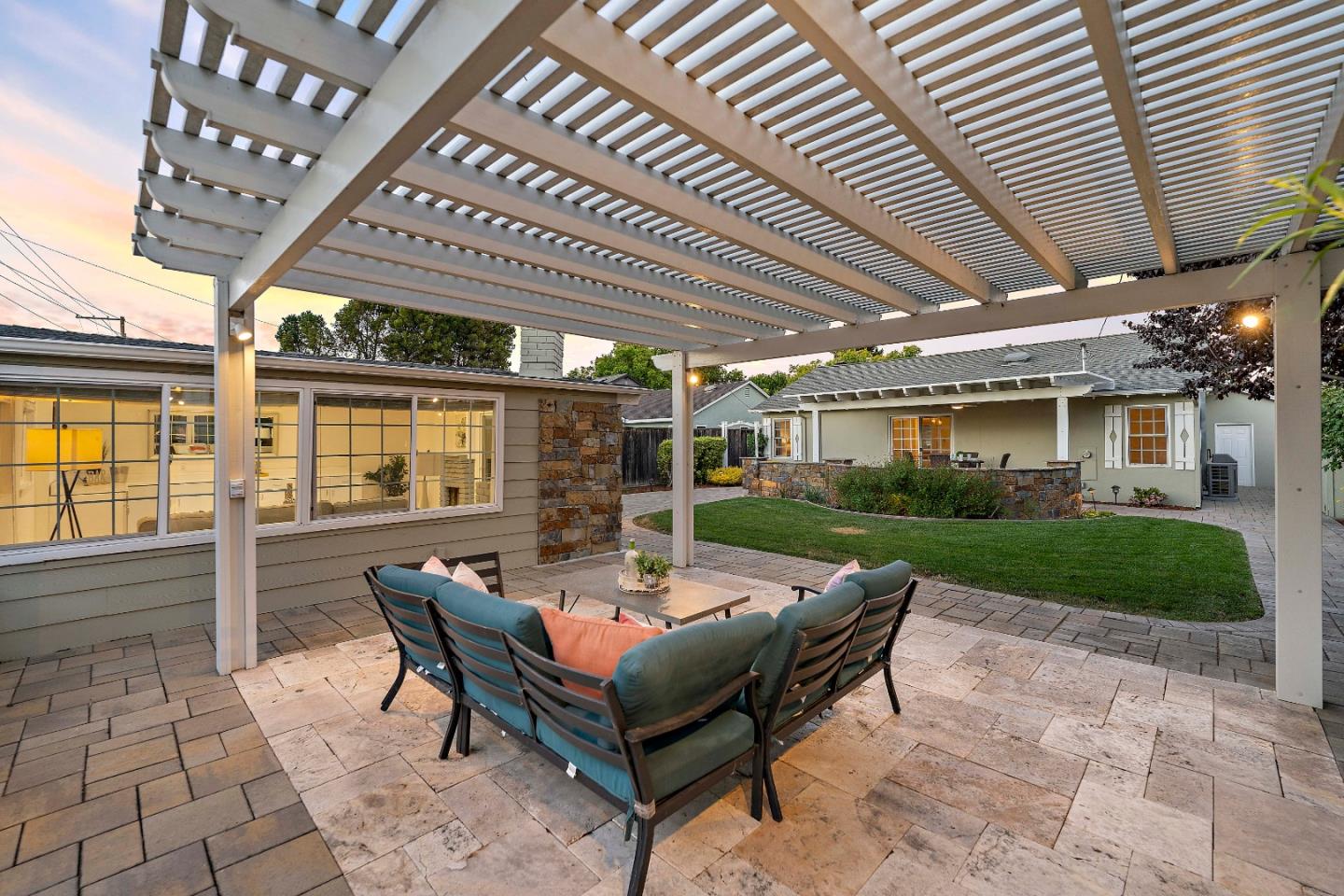 Detail Gallery Image 31 of 44 For 986 Maryann Dr, Santa Clara,  CA 95050 - 3 Beds | 1 Baths