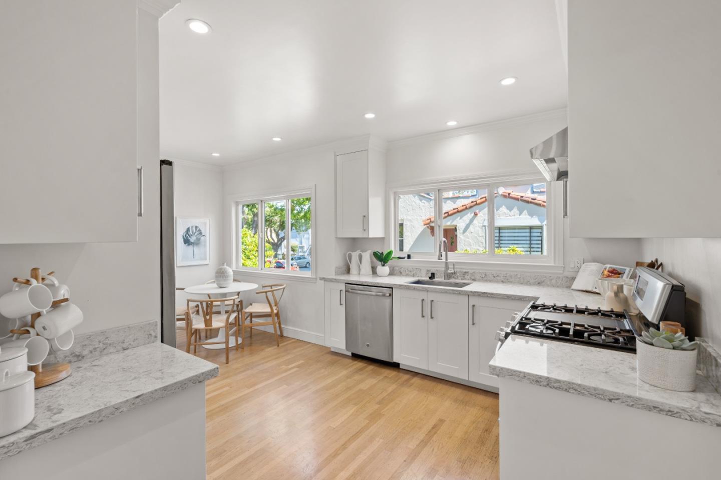 Detail Gallery Image 23 of 88 For 519 Francisco Dr, Burlingame,  CA 94010 - 4 Beds | 3 Baths
