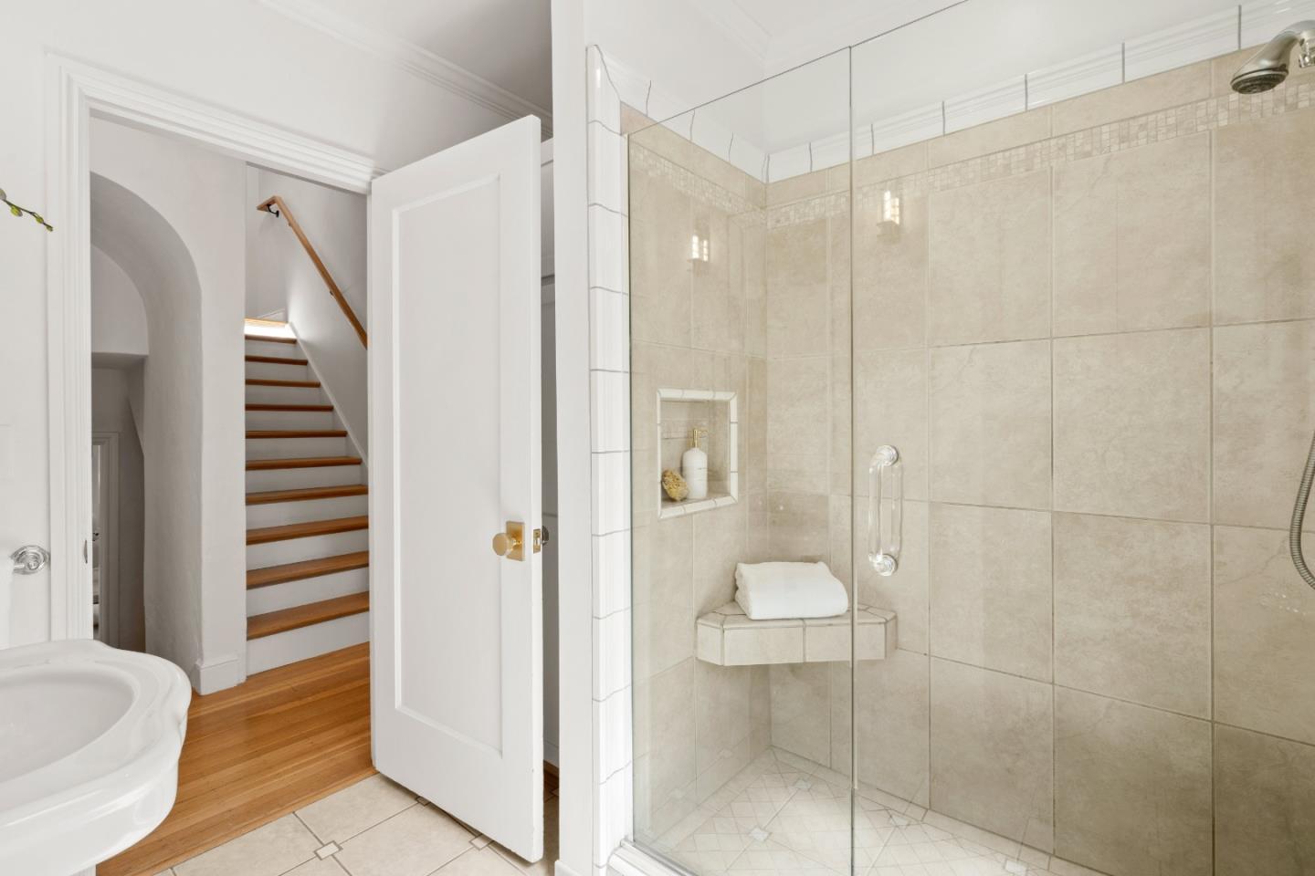 Detail Gallery Image 37 of 88 For 519 Francisco Dr, Burlingame,  CA 94010 - 4 Beds | 3 Baths