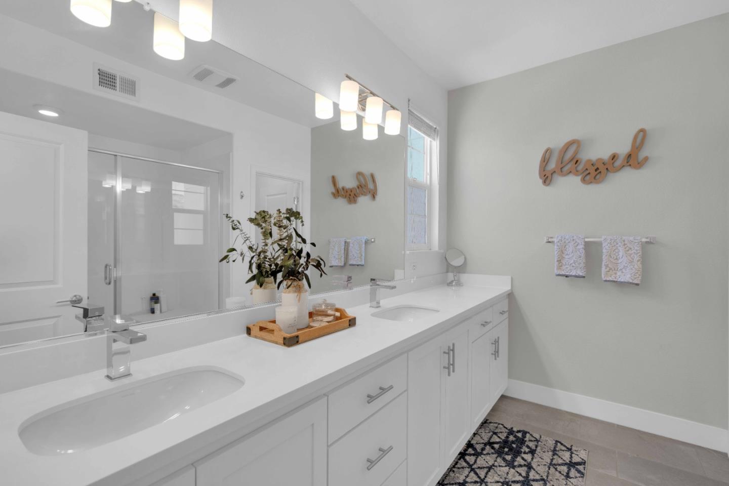 Detail Gallery Image 16 of 22 For 29255 Hub Ct, Hayward,  CA 94544 - 1 Beds | 1/1 Baths