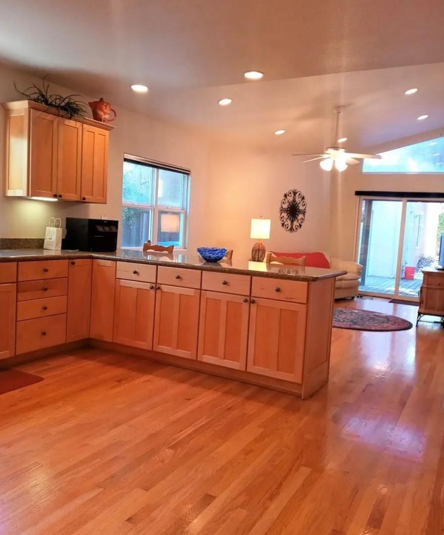 Detail Gallery Image 4 of 23 For 1315 Newport Ave, San Jose,  CA 95125 - 3 Beds | 2/35 Baths
