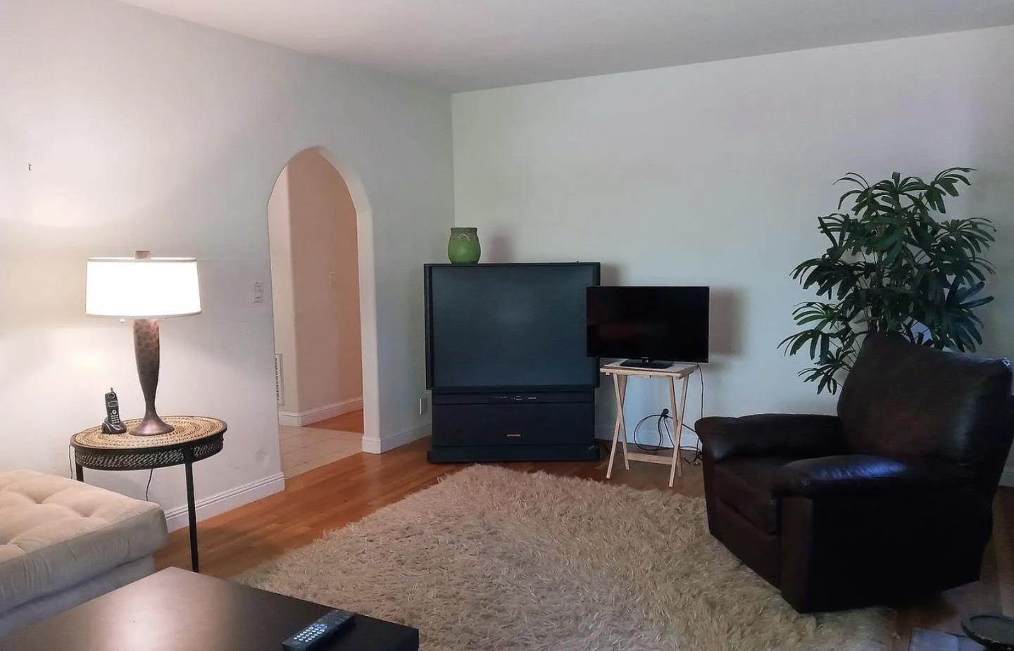 Detail Gallery Image 8 of 23 For 1315 Newport Ave, San Jose,  CA 95125 - 3 Beds | 2/35 Baths
