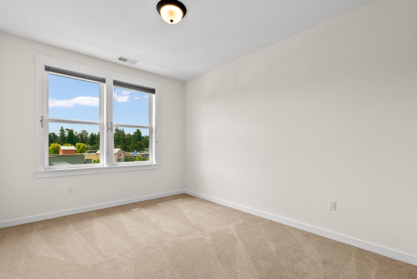 Detail Gallery Image 15 of 41 For 454 Granite Way, Aptos,  CA 95003 - 3 Beds | 2/1 Baths