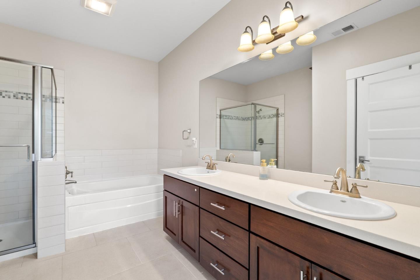 Detail Gallery Image 17 of 41 For 454 Granite Way, Aptos,  CA 95003 - 3 Beds | 2/1 Baths