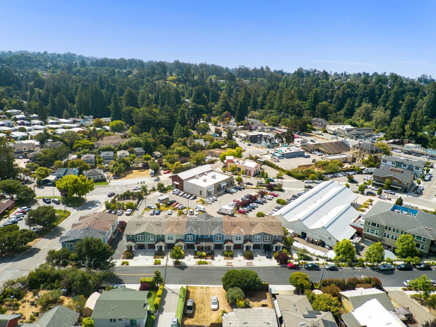 Detail Gallery Image 25 of 41 For 454 Granite Way, Aptos,  CA 95003 - 3 Beds | 2/1 Baths
