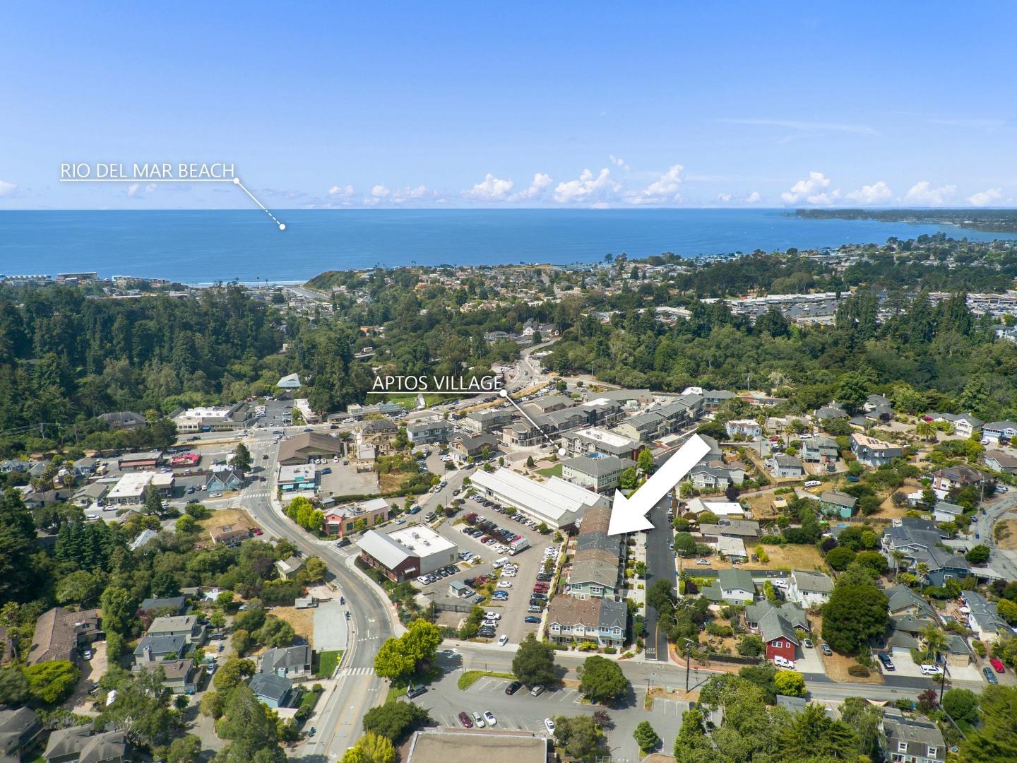 Detail Gallery Image 3 of 41 For 454 Granite Way, Aptos,  CA 95003 - 3 Beds | 2/1 Baths