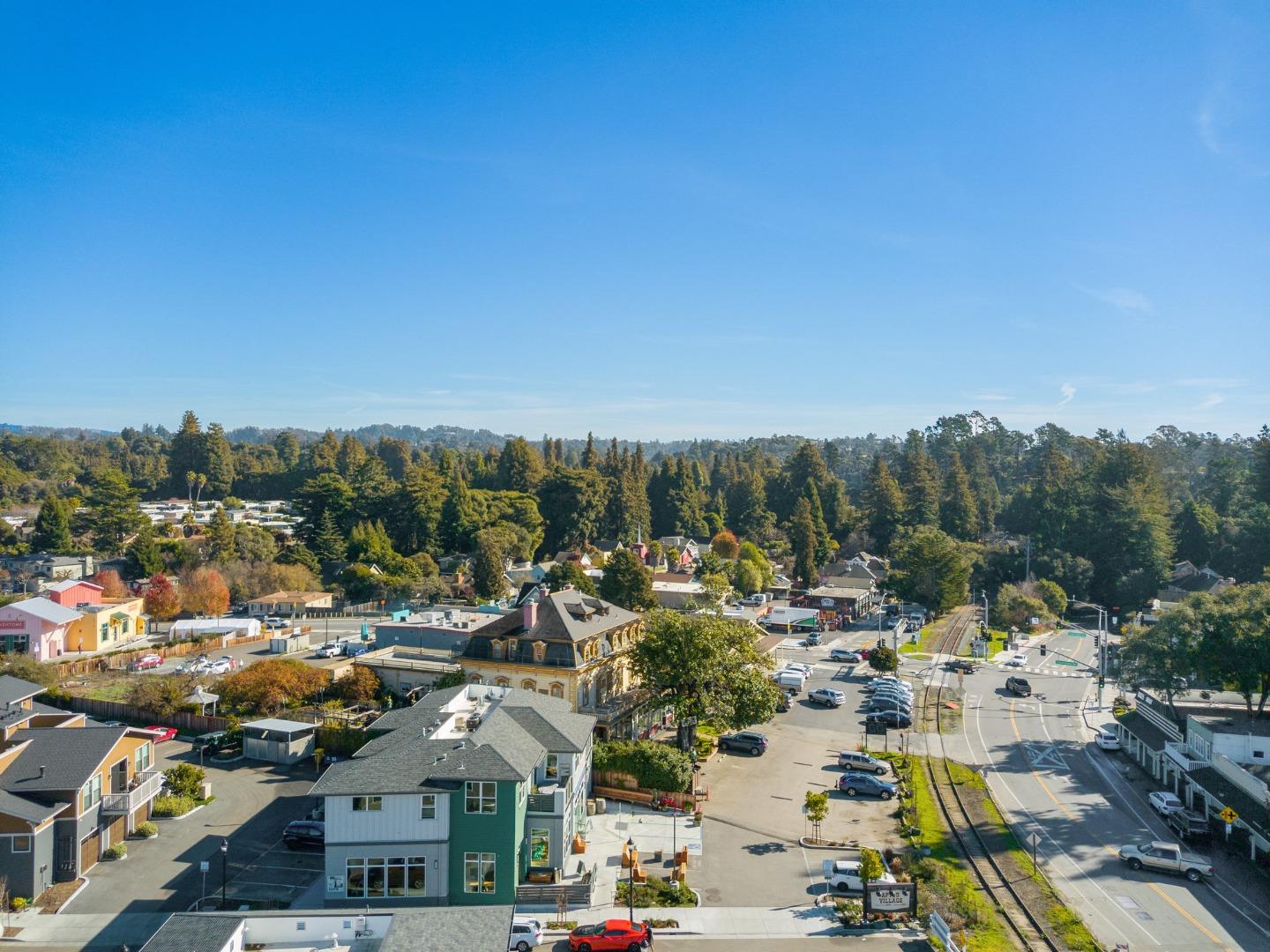 Detail Gallery Image 32 of 41 For 454 Granite Way, Aptos,  CA 95003 - 3 Beds | 2/1 Baths