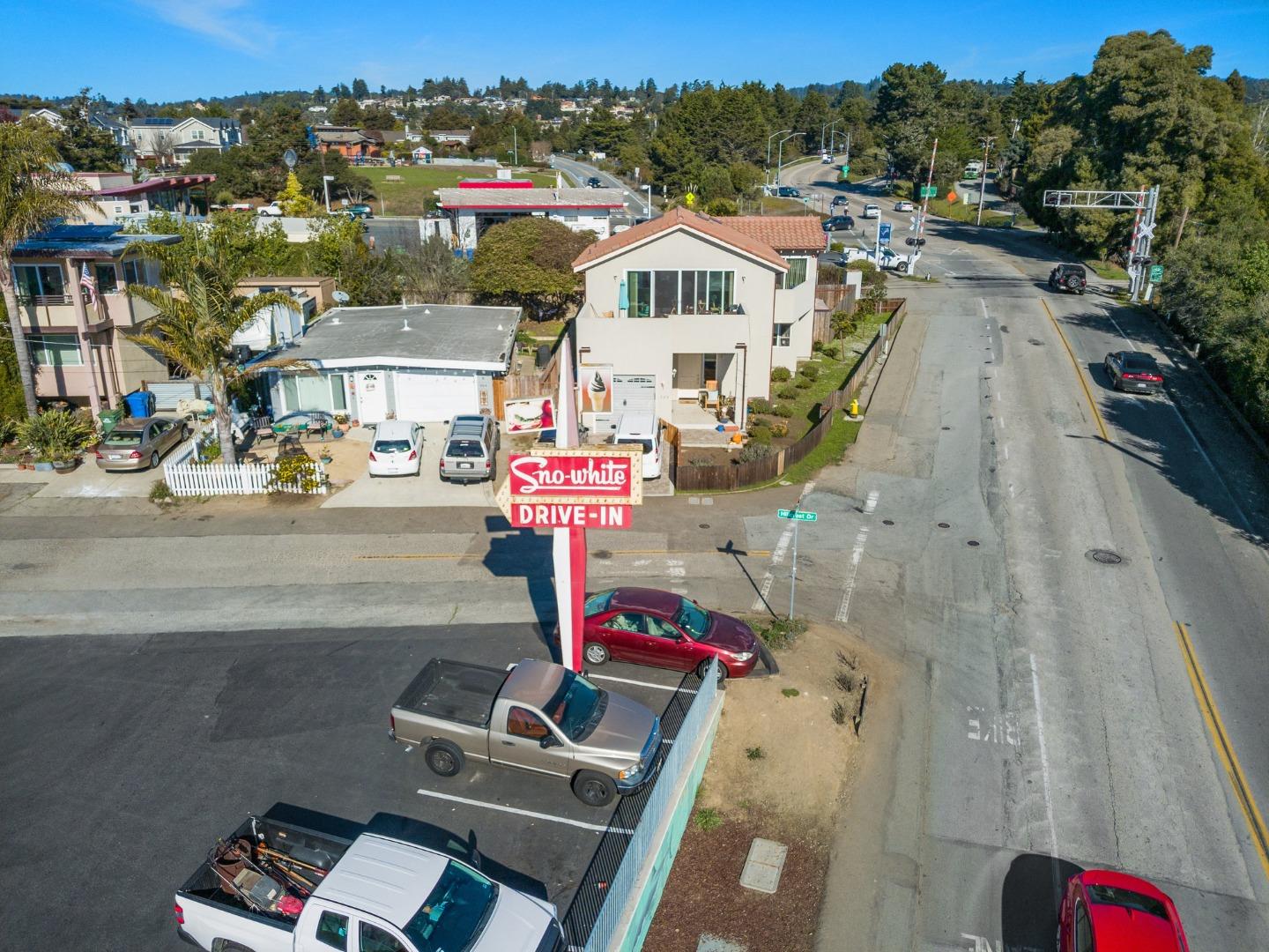 Detail Gallery Image 37 of 41 For 454 Granite Way, Aptos,  CA 95003 - 3 Beds | 2/1 Baths