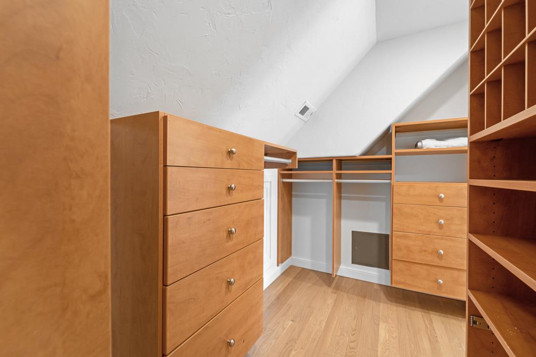 Detail Gallery Image 23 of 46 For 729 Concord Way, Burlingame,  CA 94010 - 3 Beds | 2/1 Baths