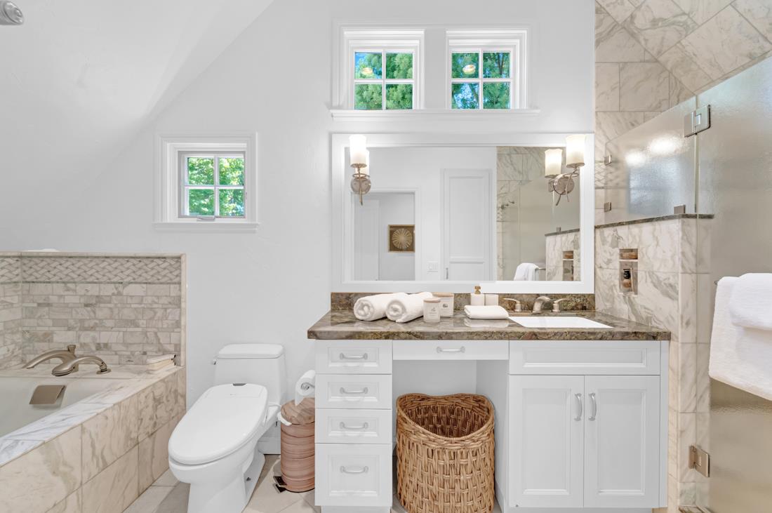 Detail Gallery Image 24 of 46 For 729 Concord Way, Burlingame,  CA 94010 - 3 Beds | 2/1 Baths