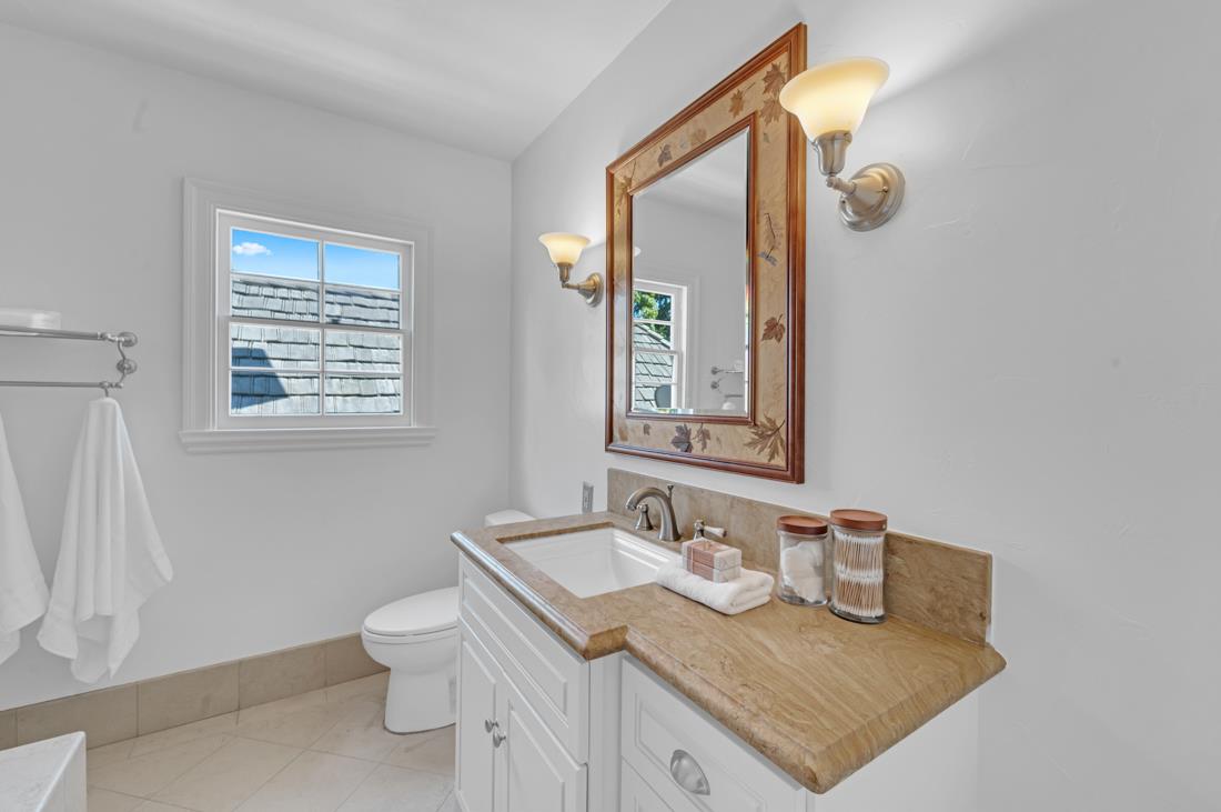 Detail Gallery Image 30 of 46 For 729 Concord Way, Burlingame,  CA 94010 - 3 Beds | 2/1 Baths