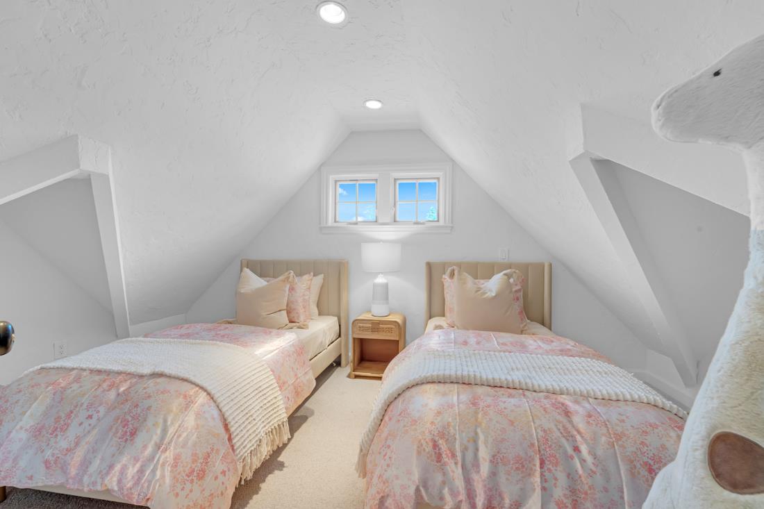 Detail Gallery Image 35 of 46 For 729 Concord Way, Burlingame,  CA 94010 - 3 Beds | 2/1 Baths