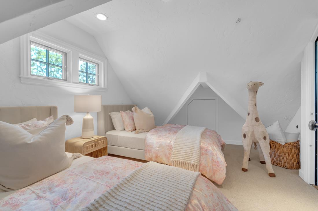 Detail Gallery Image 36 of 46 For 729 Concord Way, Burlingame,  CA 94010 - 3 Beds | 2/1 Baths