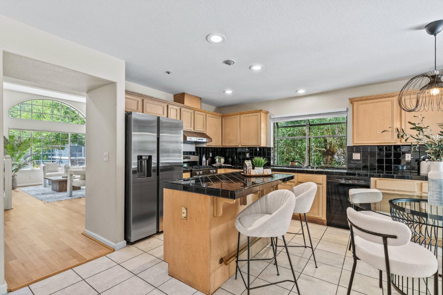 Detail Gallery Image 18 of 56 For 101 Elzer Dr, Scotts Valley,  CA 95066 - 4 Beds | 3 Baths