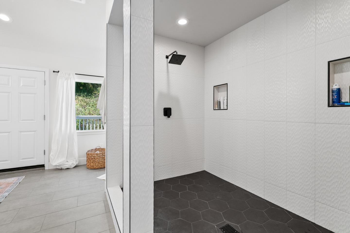 Detail Gallery Image 43 of 78 For 532 Moonrise Ln, Aptos,  CA 95003 - 6 Beds | 4/1 Baths