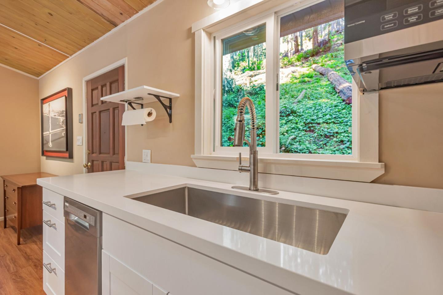 Detail Gallery Image 16 of 29 For 364 Redwood Ave, Pescadero,  CA 94060 - 2 Beds | 1 Baths