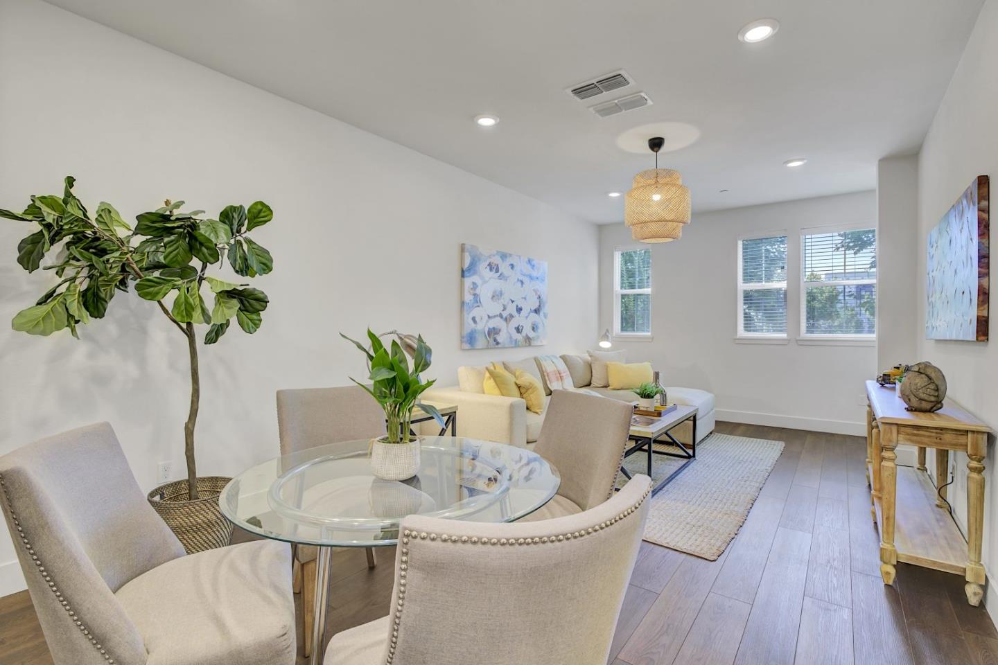 Detail Gallery Image 11 of 40 For 1235 Merry Loop, Milpitas,  CA 95035 - 3 Beds | 3 Baths