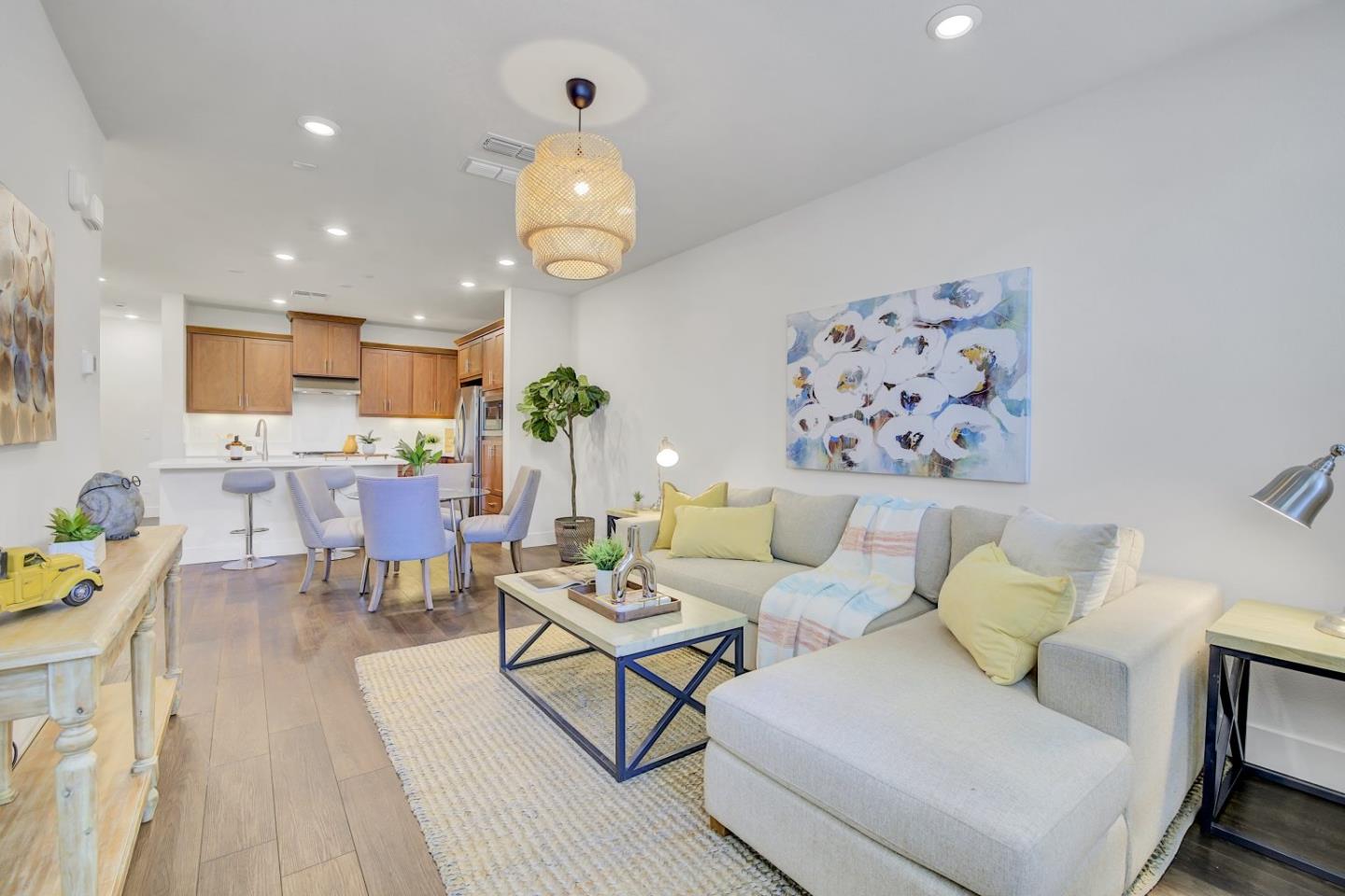 Detail Gallery Image 13 of 40 For 1235 Merry Loop, Milpitas,  CA 95035 - 3 Beds | 3 Baths