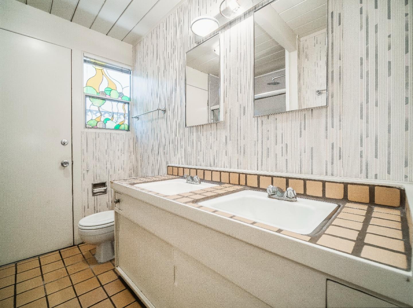 Detail Gallery Image 17 of 23 For 1617 Fairwood Ave, San Jose,  CA 95125 - 4 Beds | 2 Baths