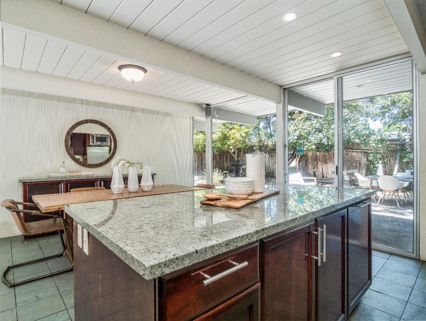 Detail Gallery Image 6 of 23 For 1617 Fairwood Ave, San Jose,  CA 95125 - 4 Beds | 2 Baths