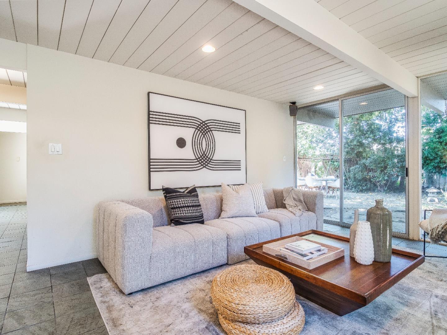 Detail Gallery Image 9 of 23 For 1617 Fairwood Ave, San Jose,  CA 95125 - 4 Beds | 2 Baths