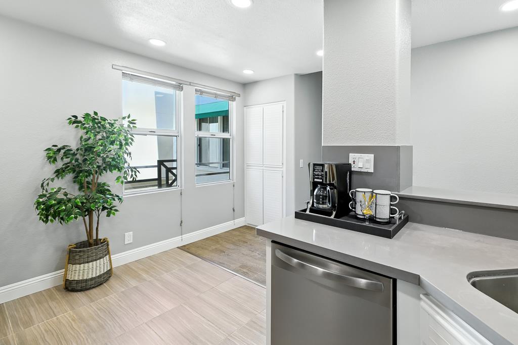 Detail Gallery Image 21 of 43 For 420 Milan Dr #106,  San Jose,  CA 95134 - 2 Beds | 2/1 Baths