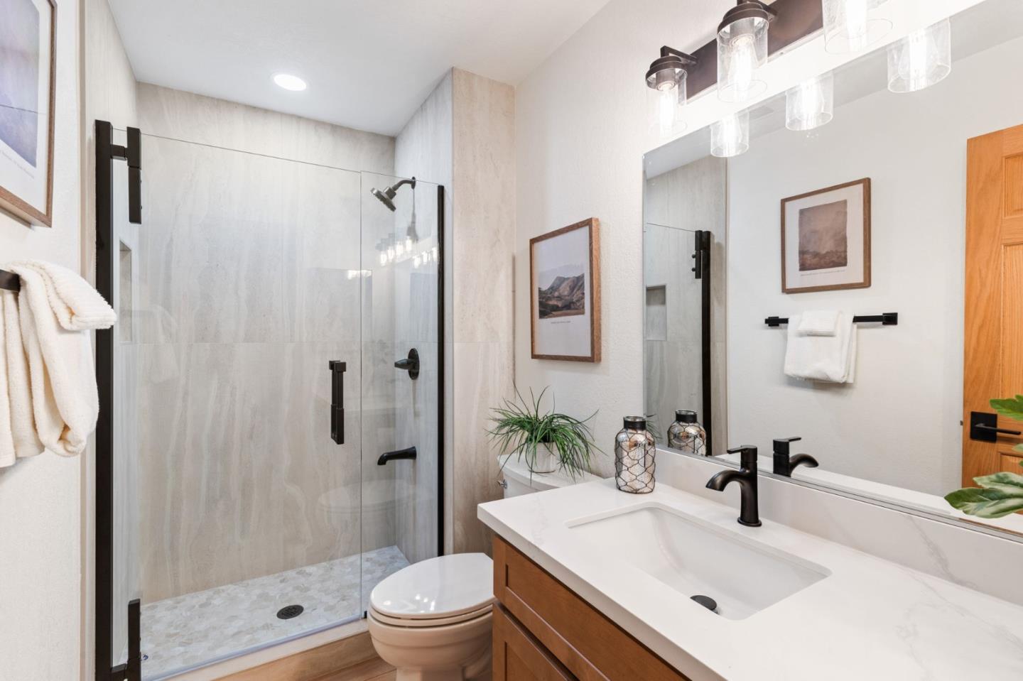 Detail Gallery Image 20 of 41 For 6517 Kaneko Dr, San Jose,  CA 95119 - 5 Beds | 3 Baths