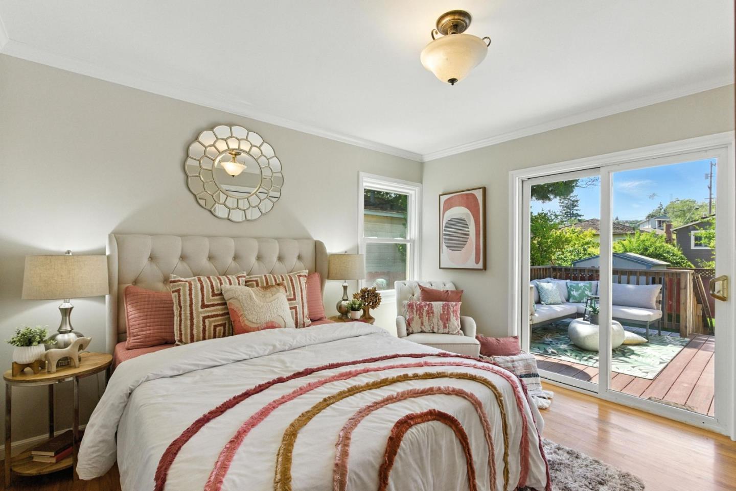 Detail Gallery Image 14 of 30 For 155 Oakview Dr, San Carlos,  CA 94070 - 4 Beds | 2 Baths
