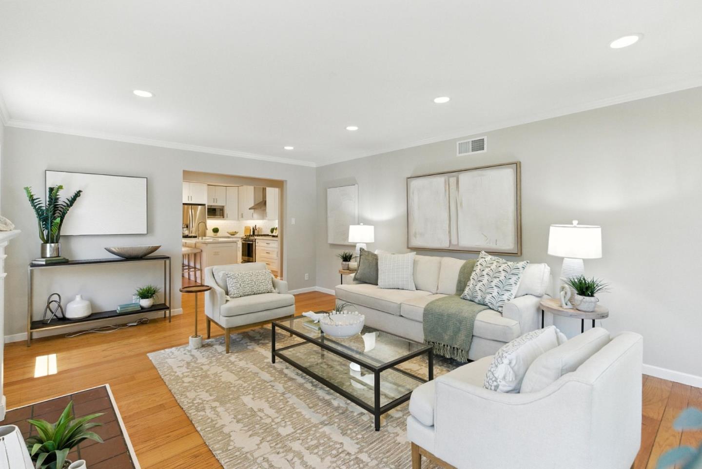 Detail Gallery Image 3 of 30 For 155 Oakview Dr, San Carlos,  CA 94070 - 4 Beds | 2 Baths