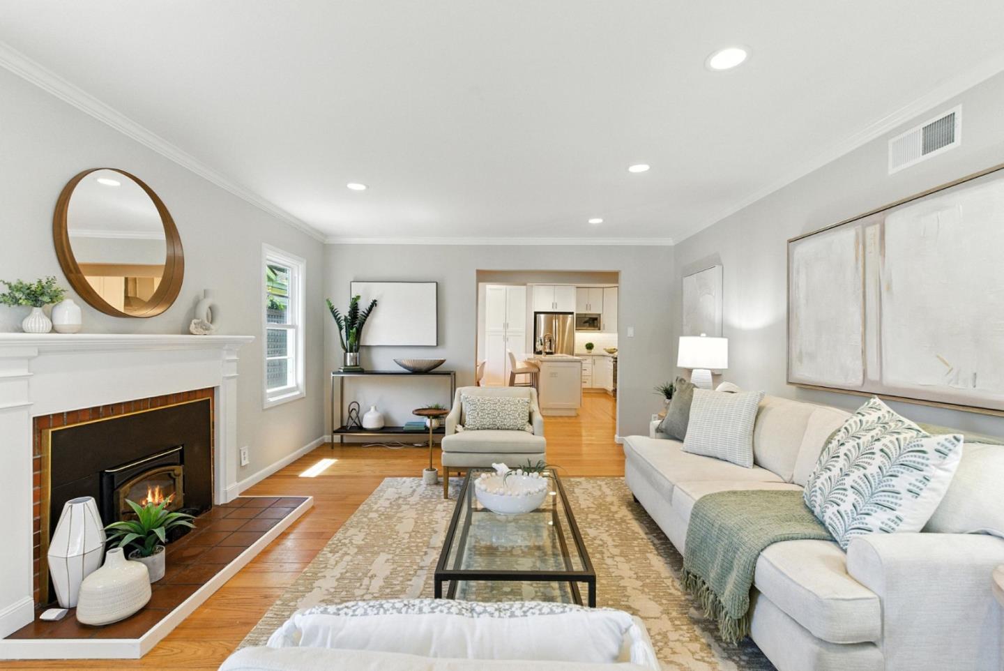 Detail Gallery Image 5 of 30 For 155 Oakview Dr, San Carlos,  CA 94070 - 4 Beds | 2 Baths