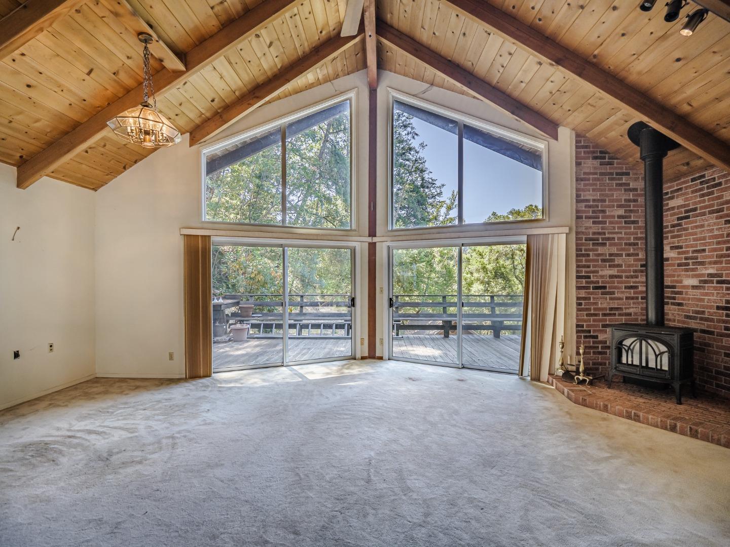 Detail Gallery Image 11 of 62 For 298 Vine Hill Rd, Santa Cruz,  CA 95065 - 4 Beds | 2 Baths
