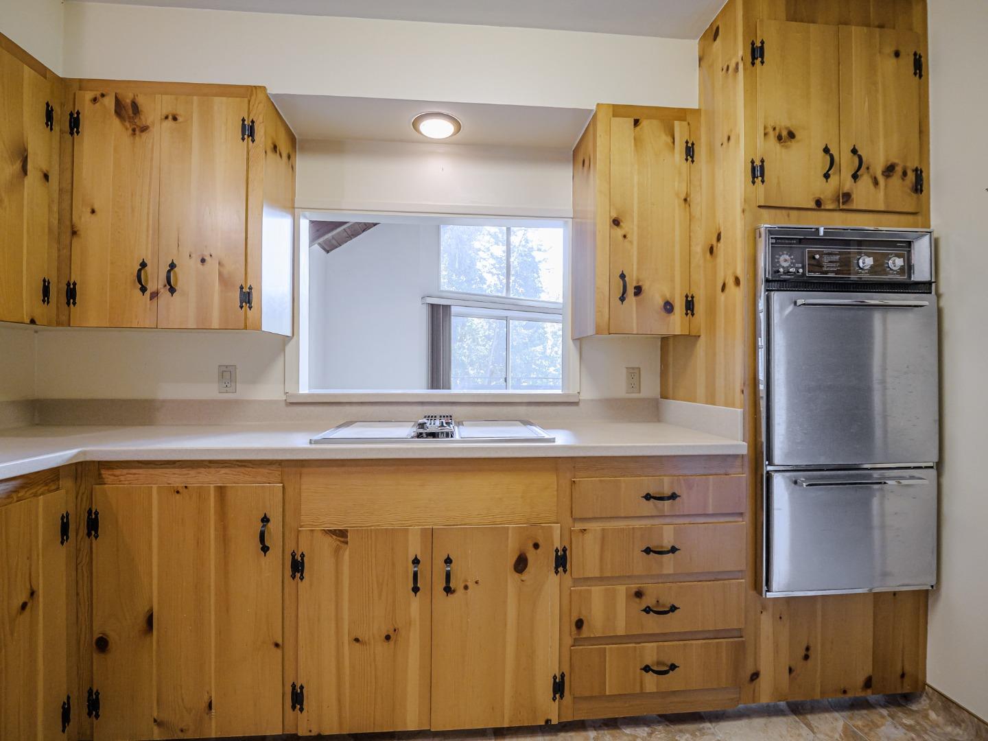 Detail Gallery Image 16 of 62 For 298 Vine Hill Rd, Santa Cruz,  CA 95065 - 4 Beds | 2 Baths