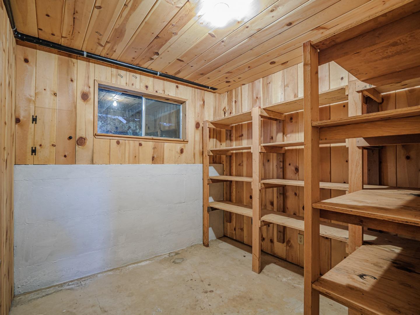 Detail Gallery Image 31 of 62 For 298 Vine Hill Rd, Santa Cruz,  CA 95065 - 4 Beds | 2 Baths
