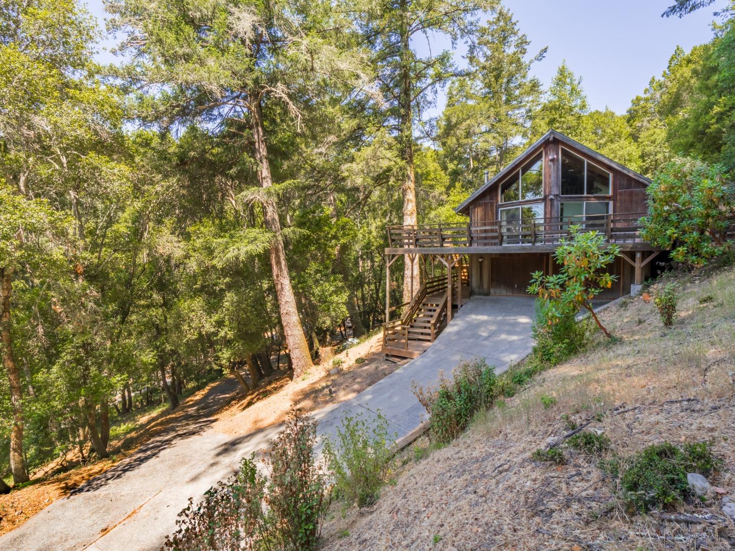 Detail Gallery Image 50 of 62 For 298 Vine Hill Rd, Santa Cruz,  CA 95065 - 4 Beds | 2 Baths