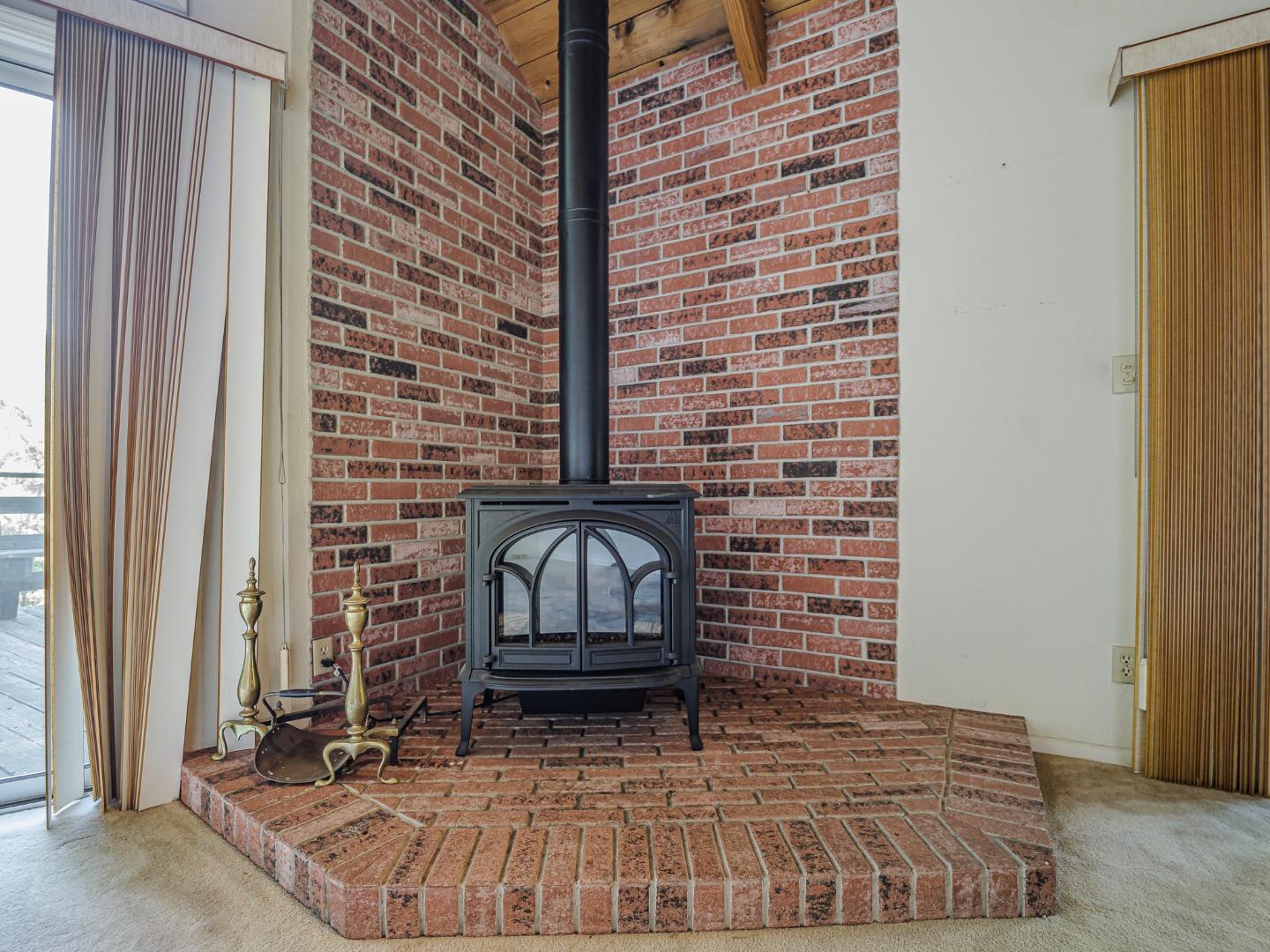 Detail Gallery Image 7 of 62 For 298 Vine Hill Rd, Santa Cruz,  CA 95065 - 4 Beds | 2 Baths